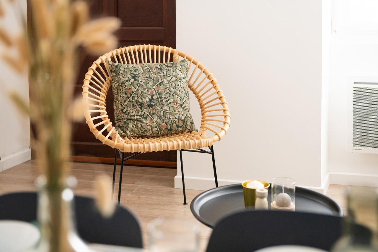 Stylish Duo : T2 Lumineux Au Coeur De Pau Apartment Exterior photo